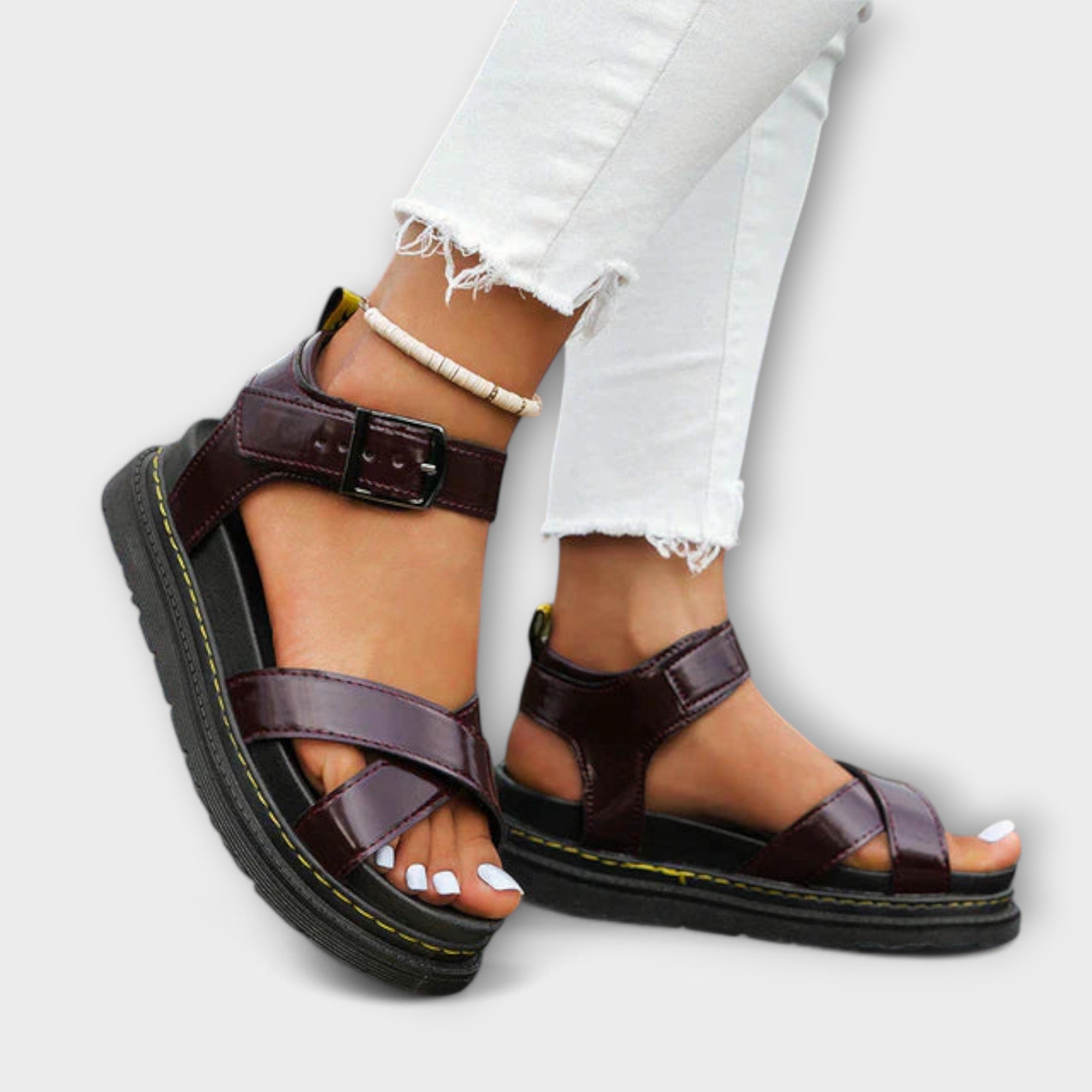 Renata™ | SANDALIAS URBANAS DE PLATAFORMA CON CORREAS AJUSTABLES Y ACABADO SUAVE