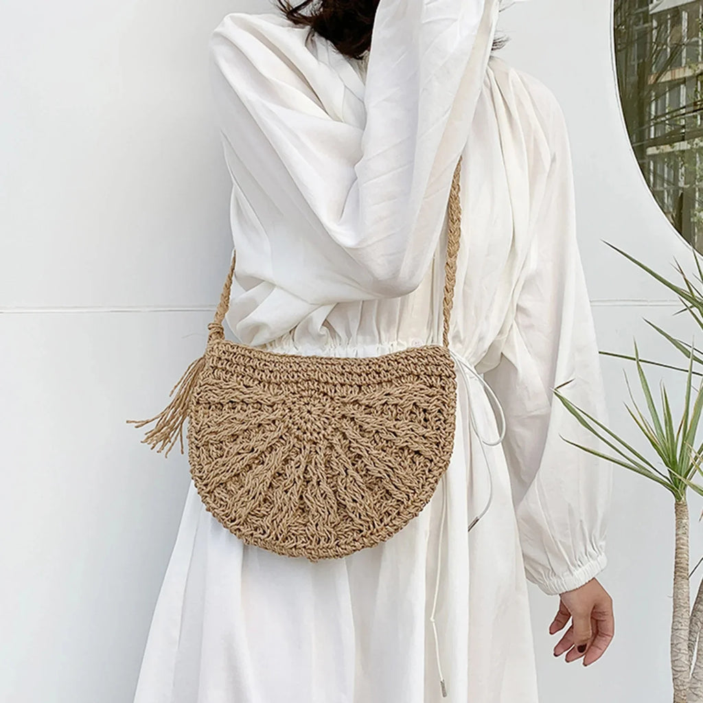 Bolso de hombro con aspecto de rafia