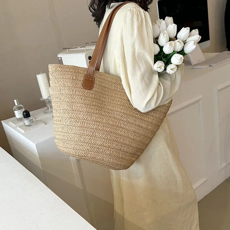 Bolso de rafia con correa al hombro