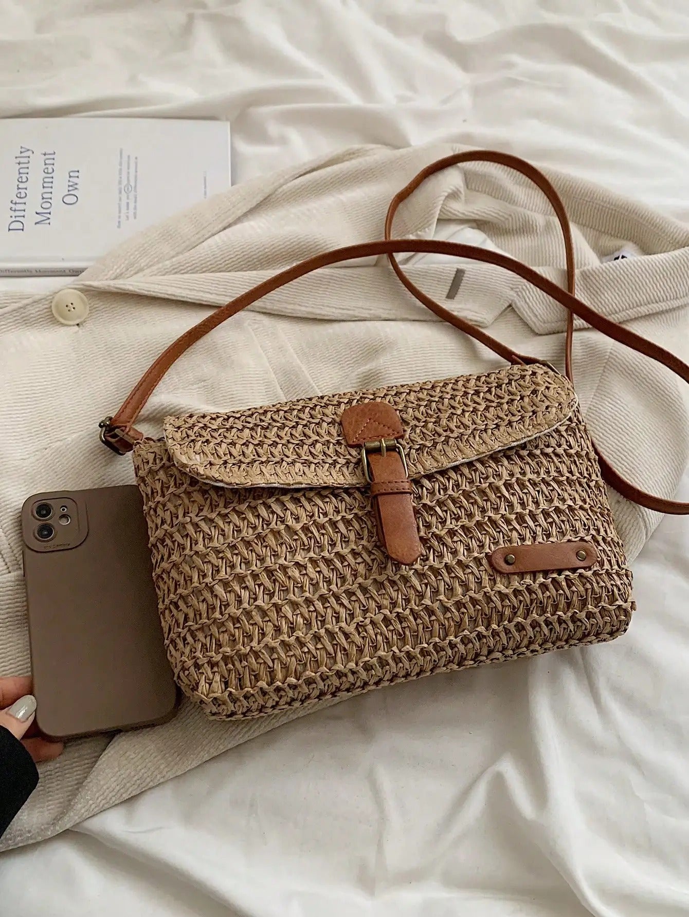 Bolso cruzado de rafia
