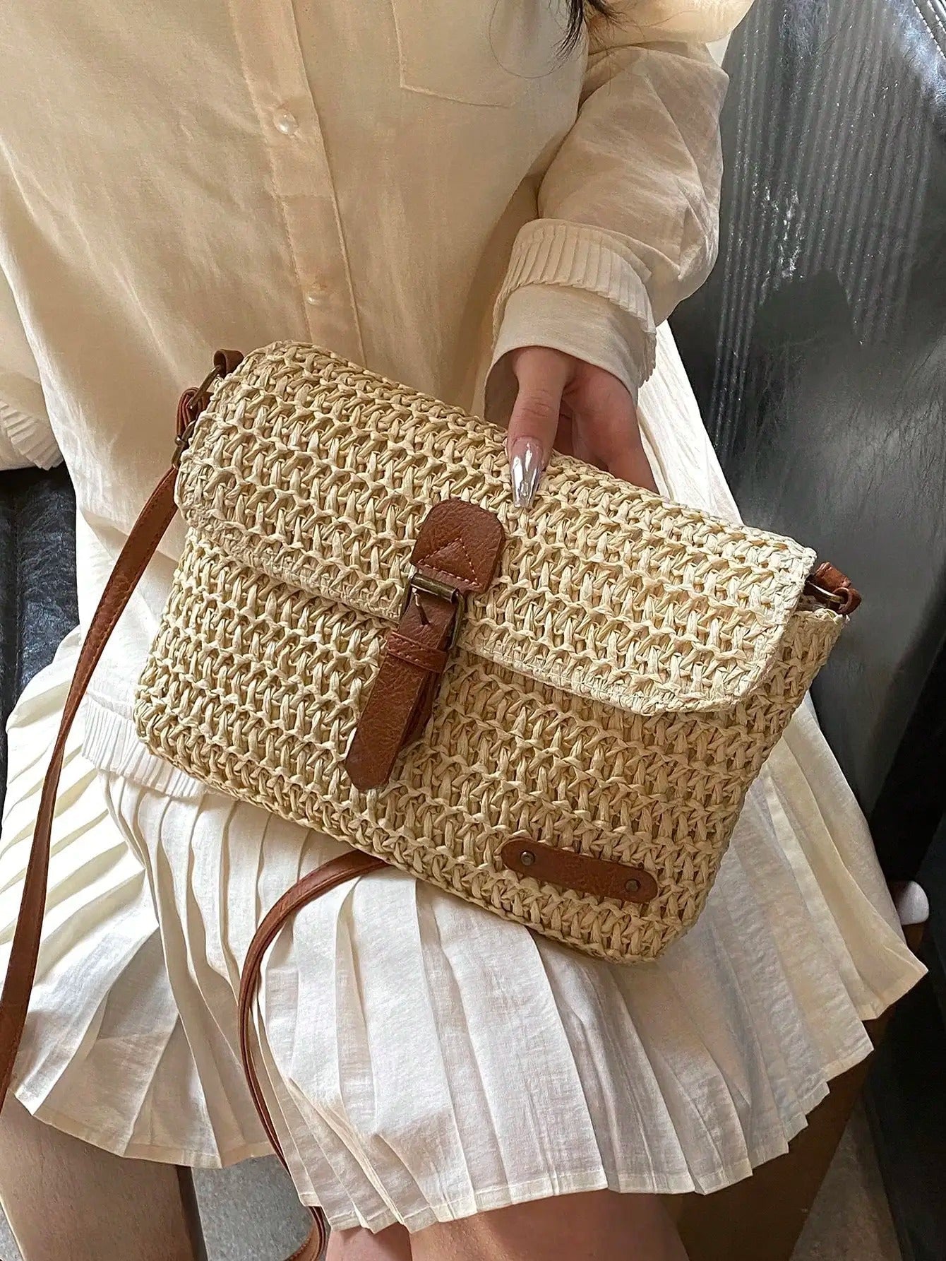Bolso cruzado de rafia